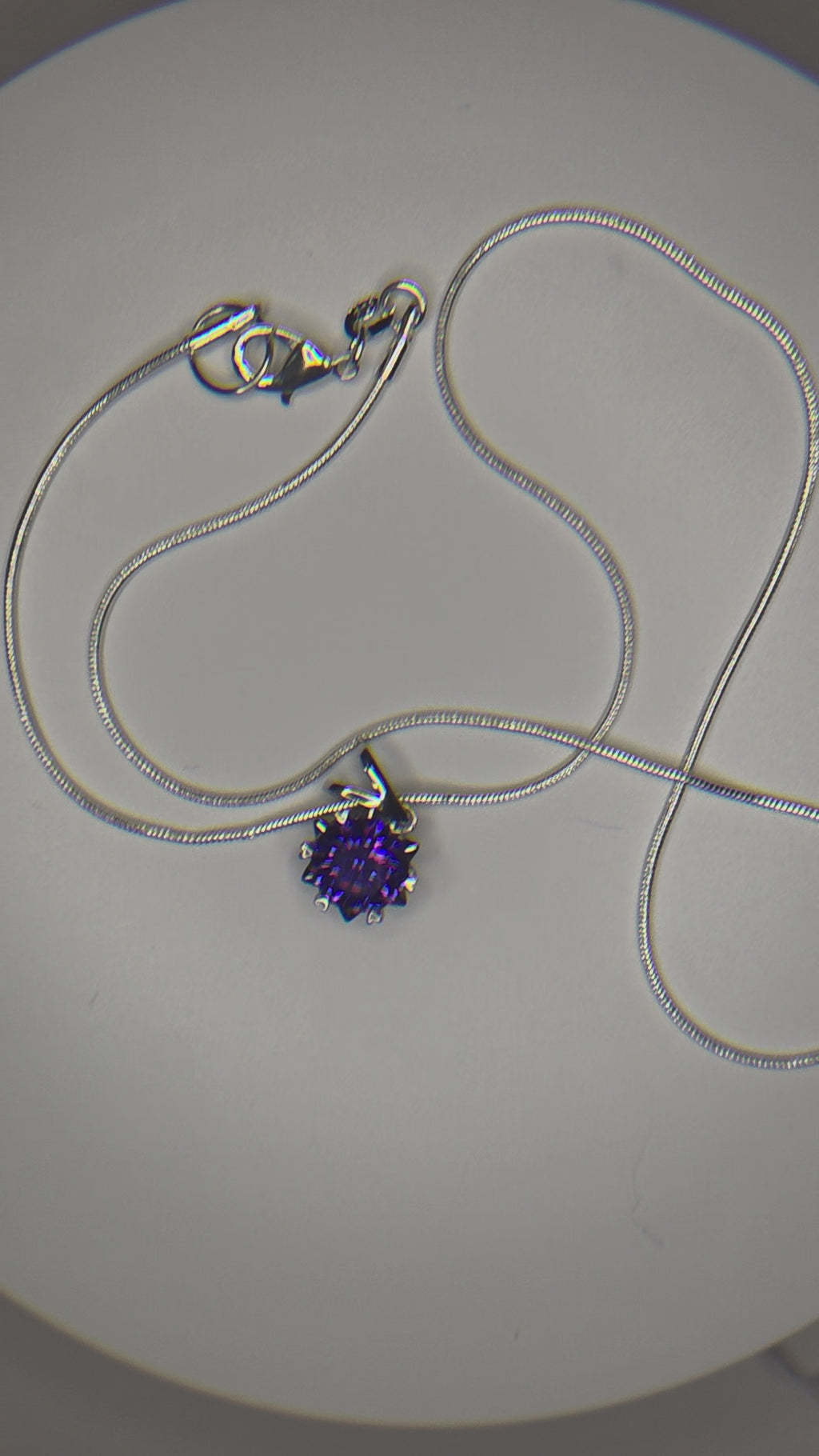 2.61 carat purple synthetic amethyst solitare pendant